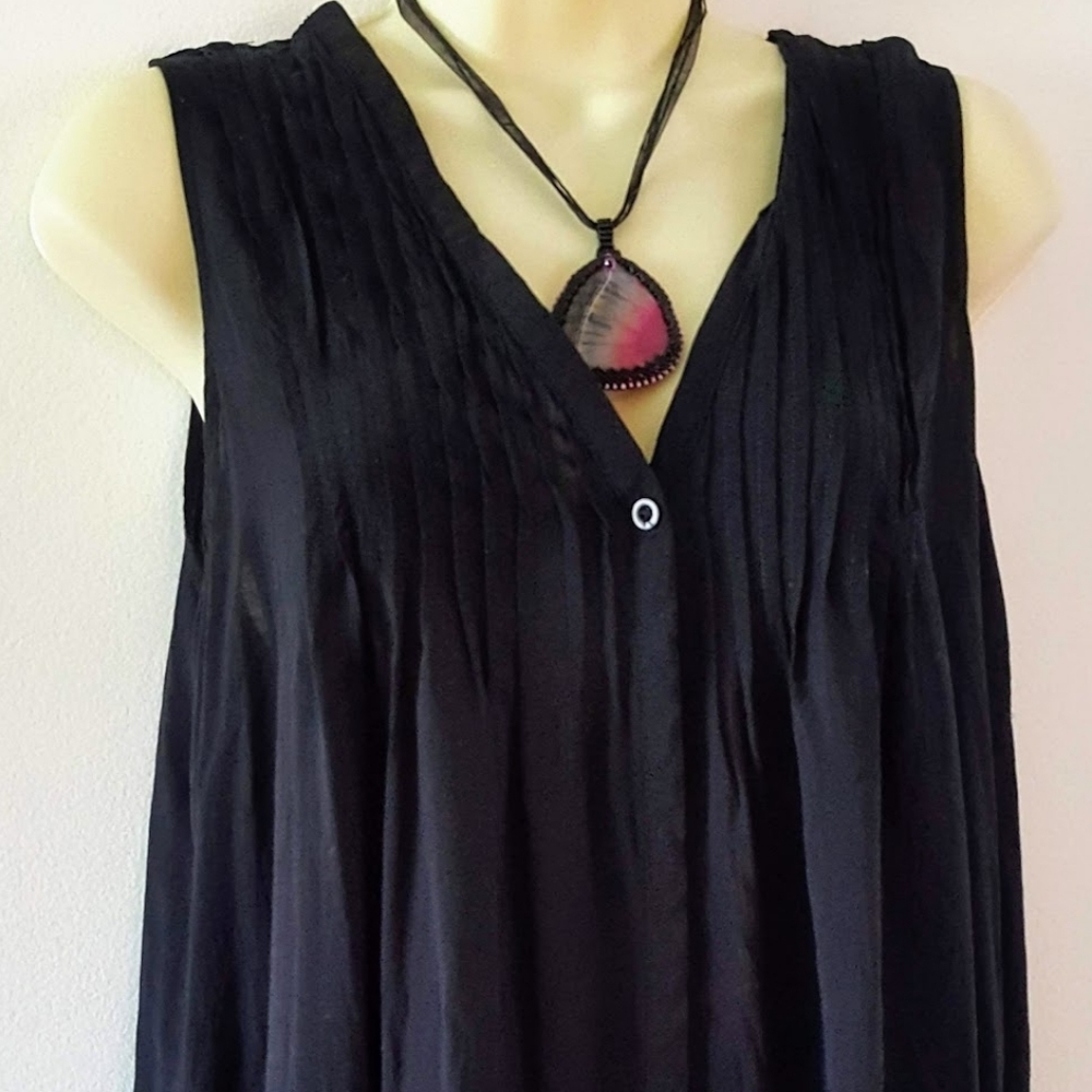 Love Stitch Top L Black Sleeveless Light Flowy
